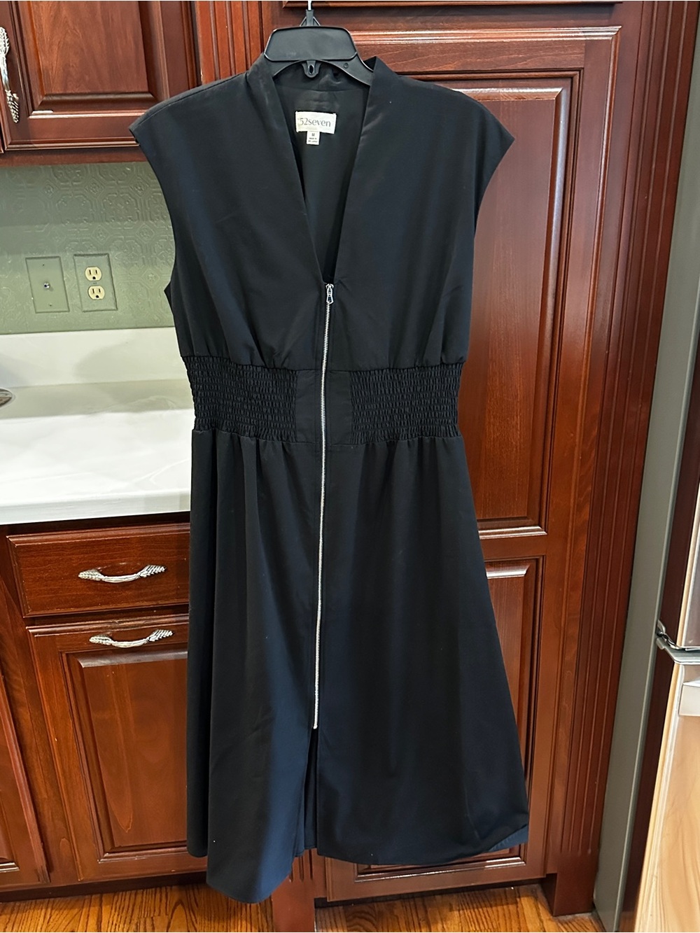 52 Seven Medium Black Zip-Front Sleeveless Dress